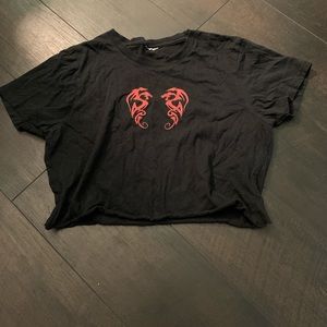 Cropped Dragon Tee